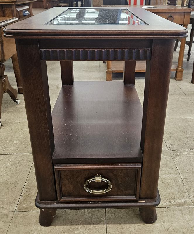Elegant Glass-Top End Table
