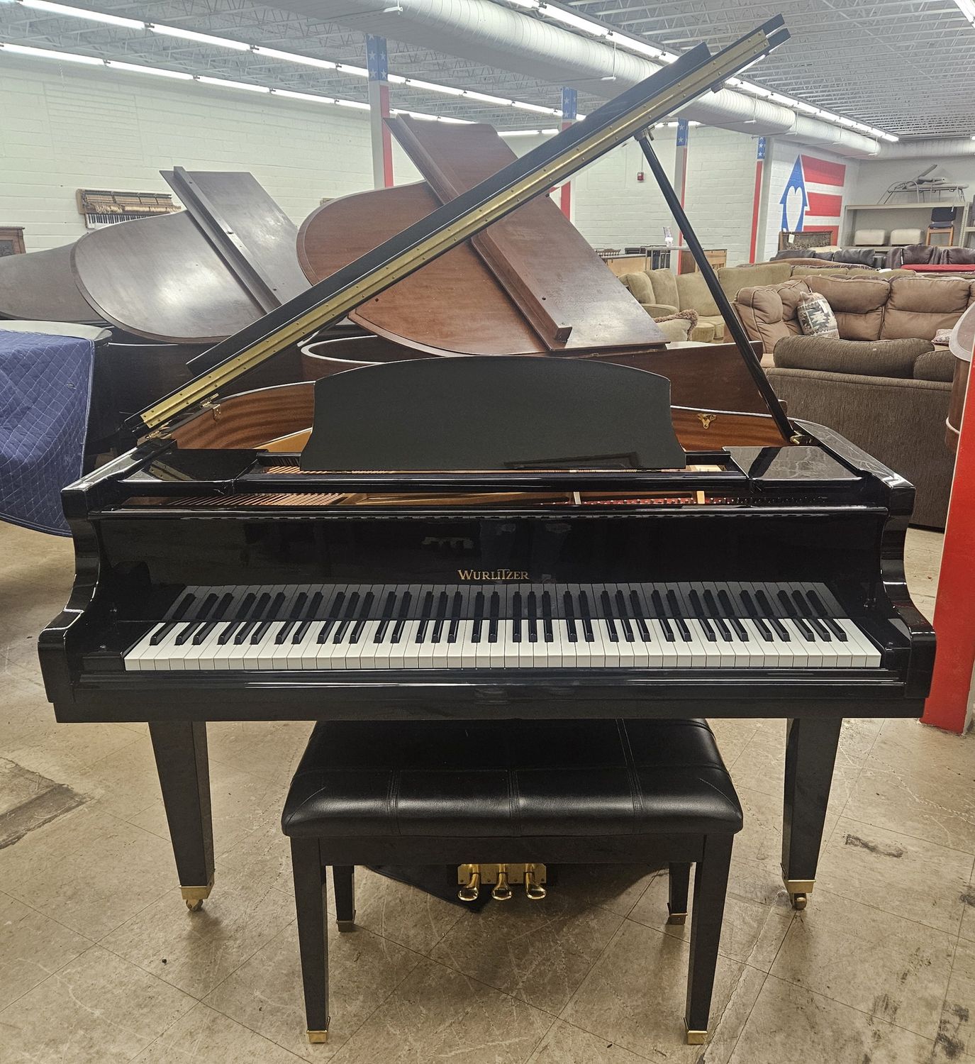 Wurlitzer Baby Grand Piano – Polished Ebony