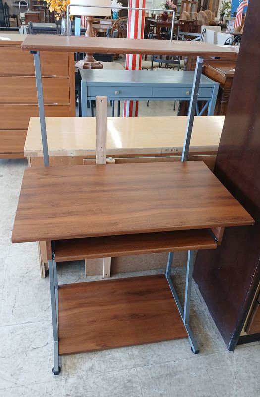 Stylish Modern Desk