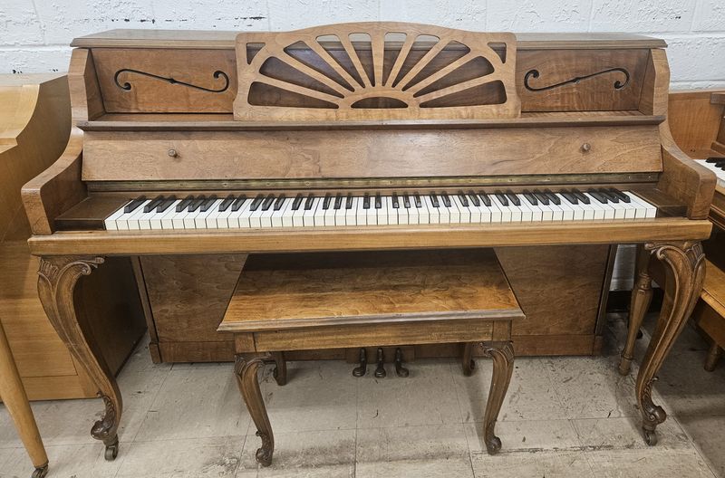 Schiller console piano