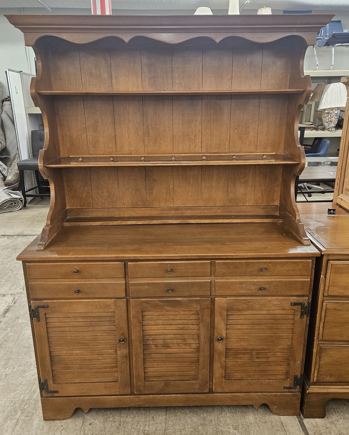 Vintage Ethan Allen Baumritter hutch and buffet