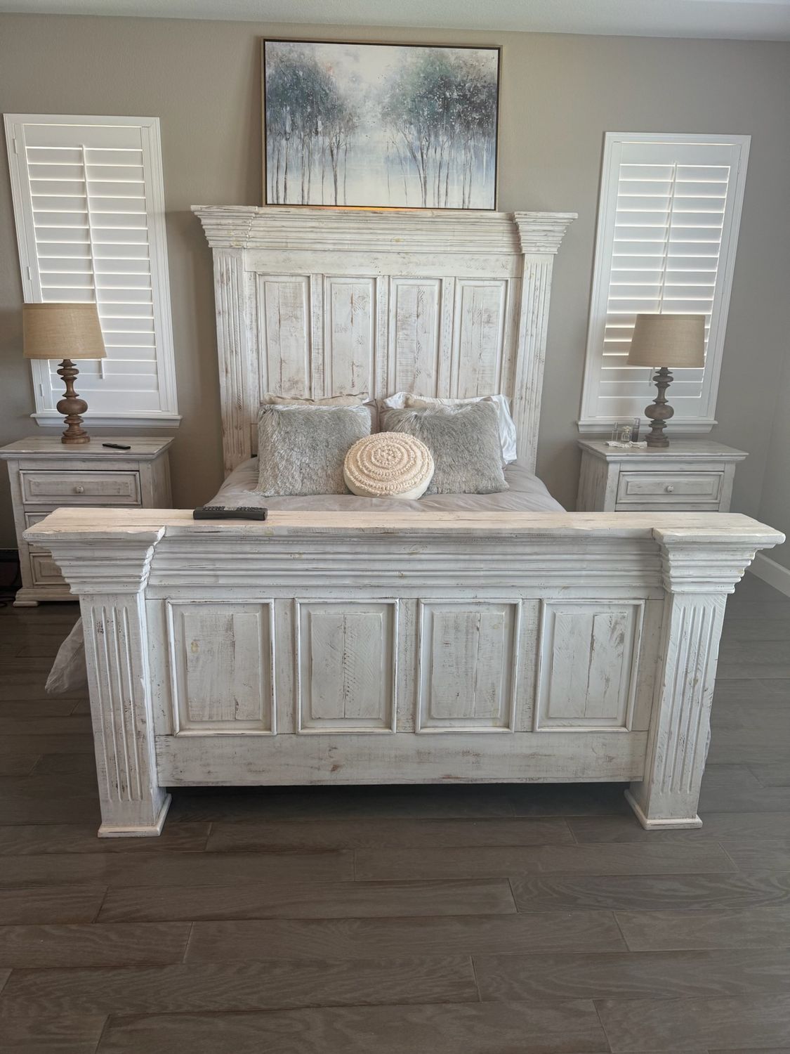 Rustic Whitewashed Solid Wood Bedroom Set