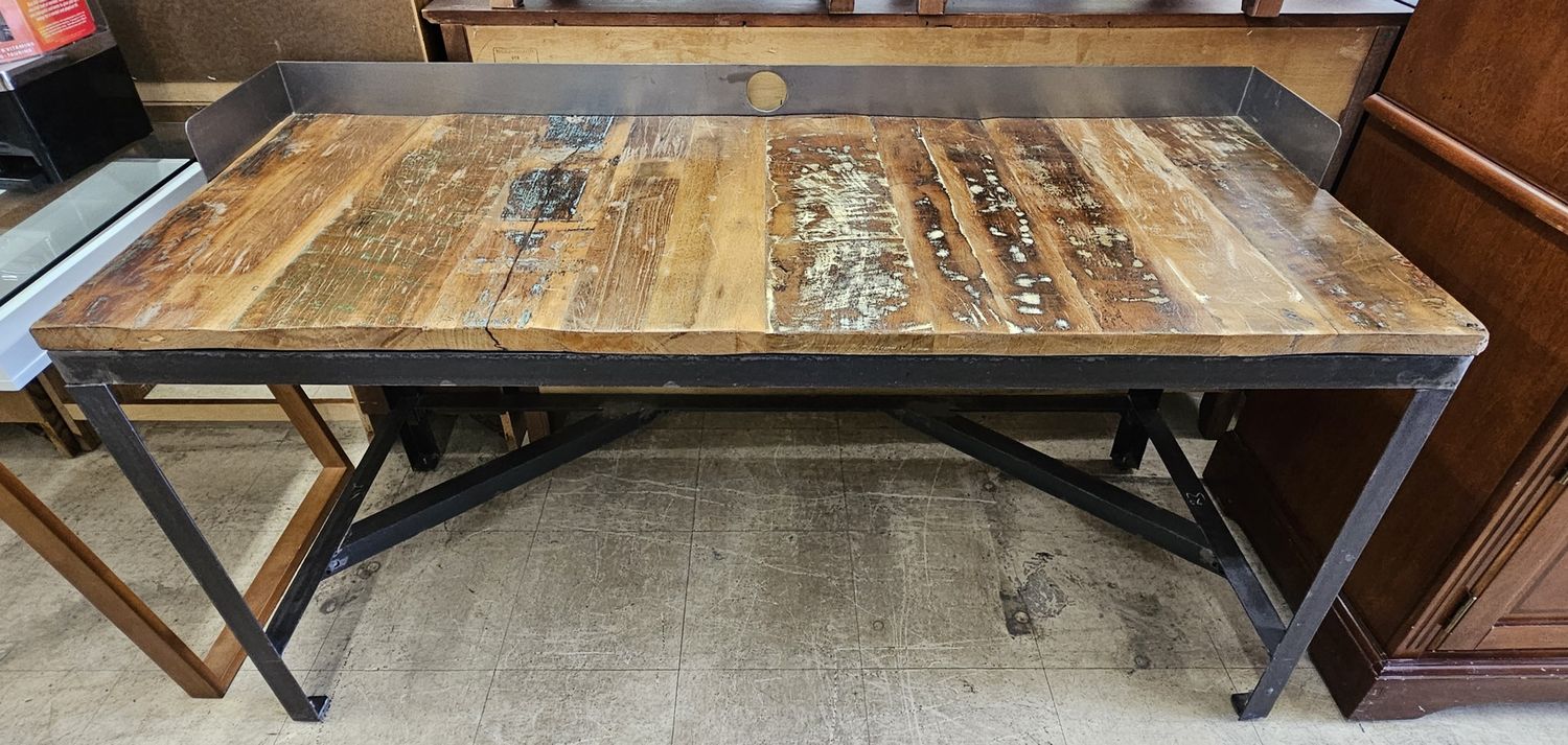 Industrial Reclaimed Wood Desk – Rustic Top with Metal Frame