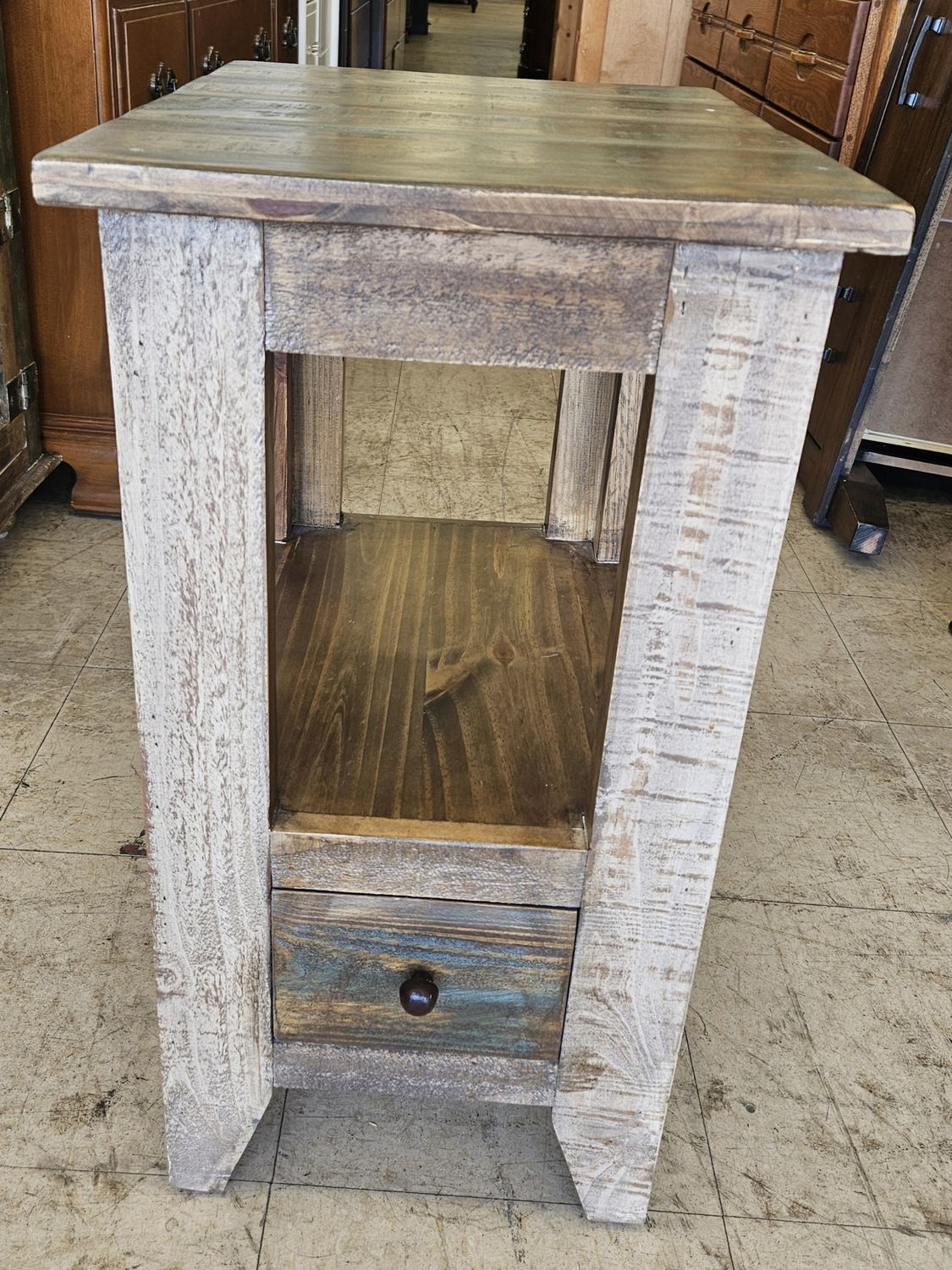 Rustic end table!