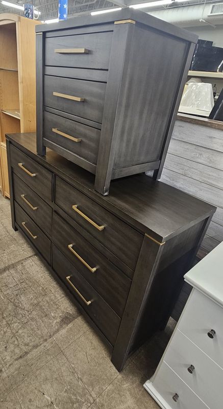 Stunning charcoal and gold dresser set