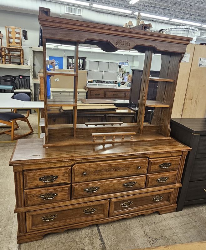 Broyhill solid oak dresser with tri-panel mirror