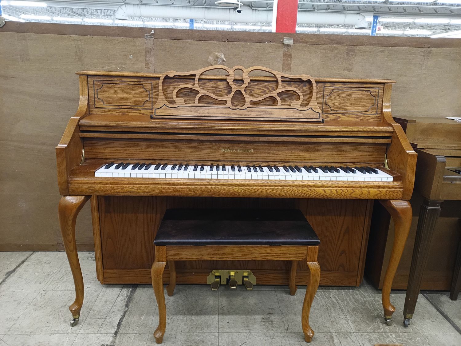 Kohler &amp; Campbell Queen Anne Console Piano