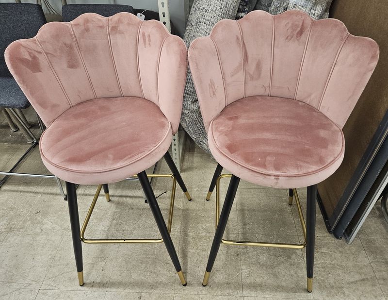 Set of chic pink velvet bar stools