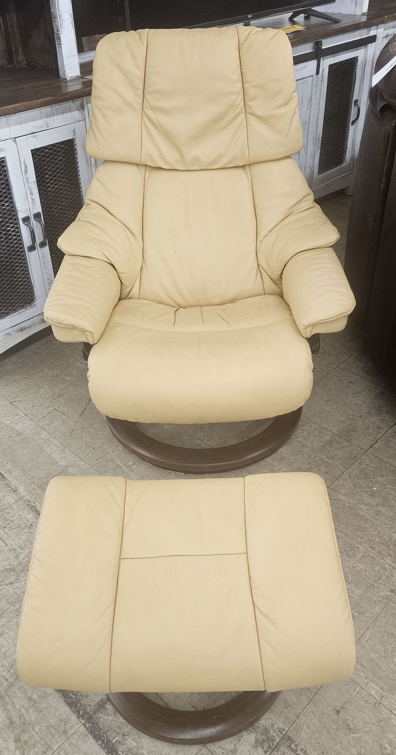 Scandinavian style Stressless recliner and ottoman set