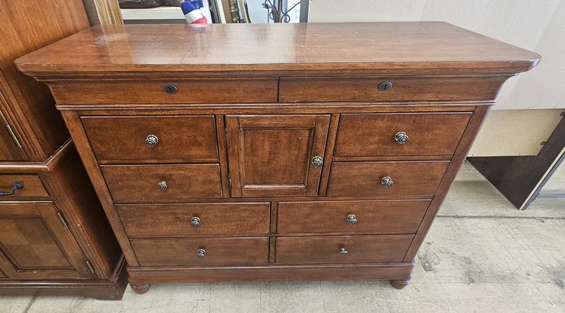Beautiful Solid wood dresser!