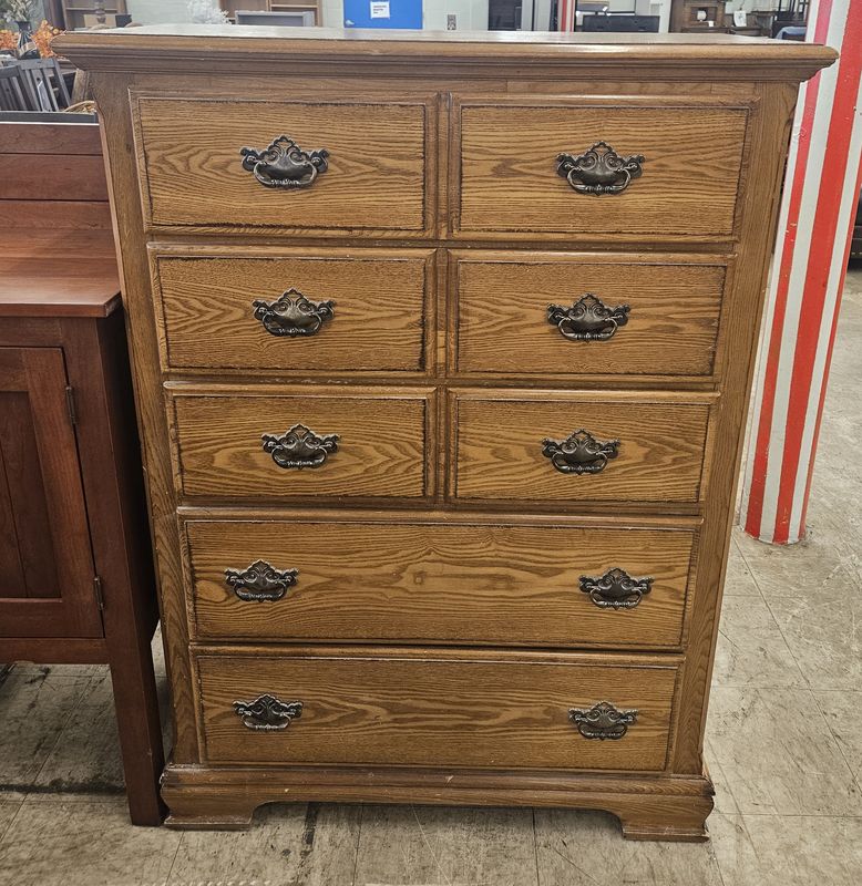 solid oak 7-drawer chest!