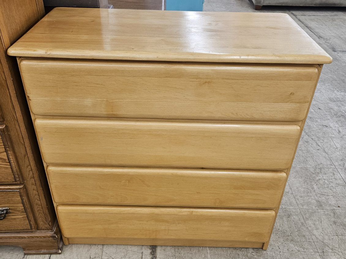 4-drawer dresser