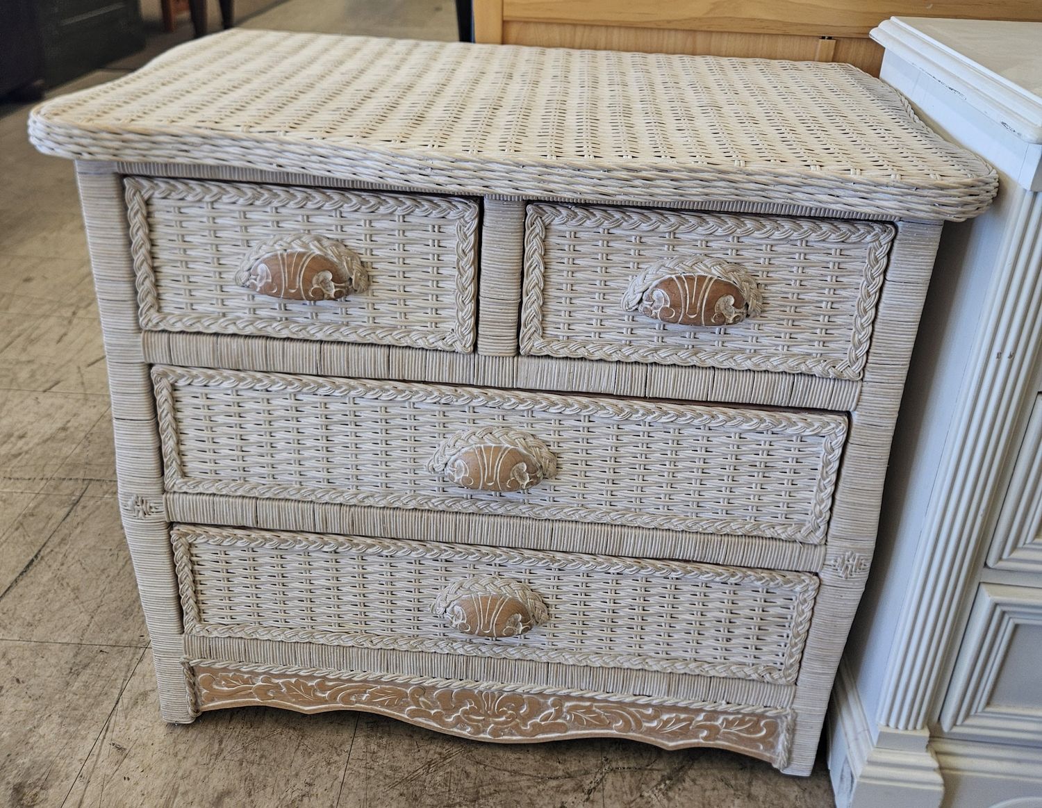 Wicker 4-Drawer Chest