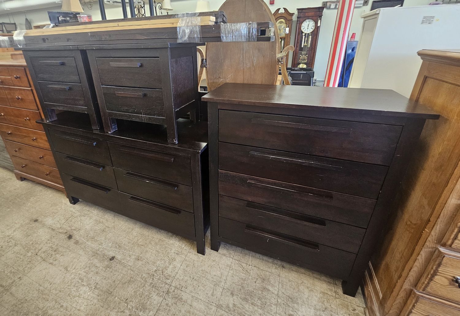 Espresso Queen Bedroom Set – 6 Pieces