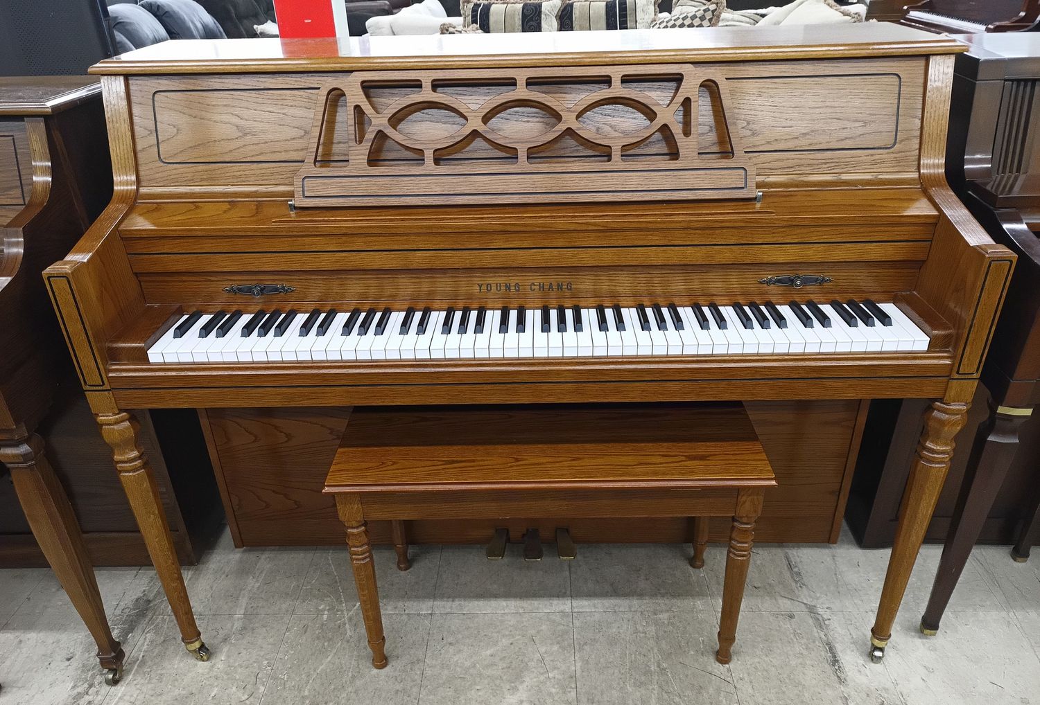 Excellent Young Chang F-108 Console Piano