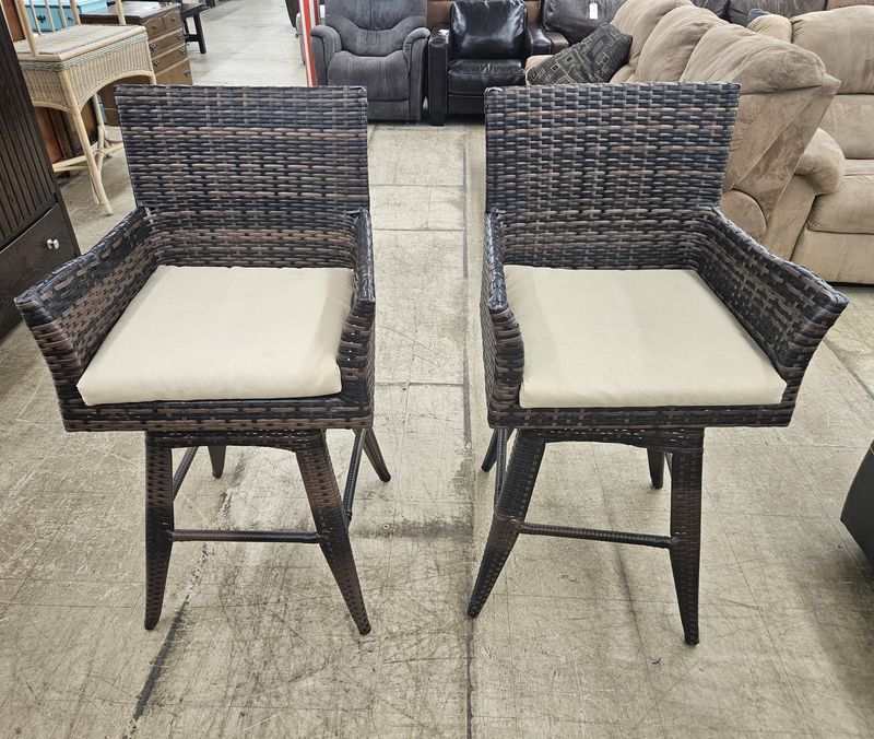 Pair of woven rattan bar stools!