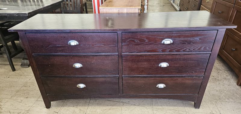 Kincaid solid wood six-drawer dresser