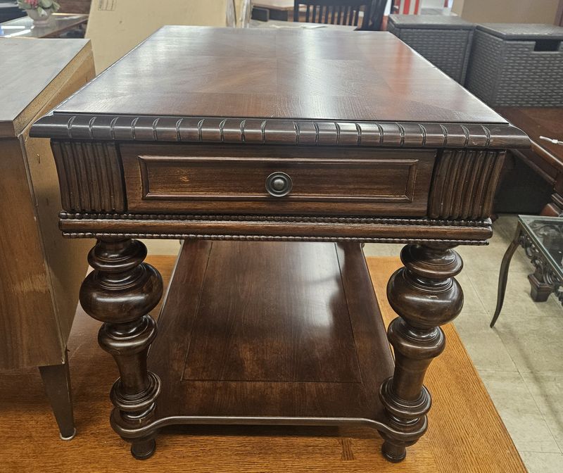 Traditional Solid Wood End Table with Turned Legs