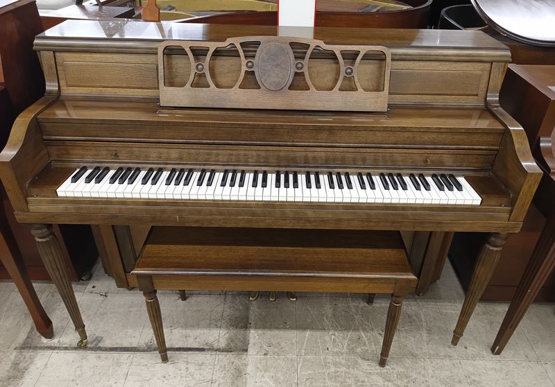 Everett Console Piano Walnut