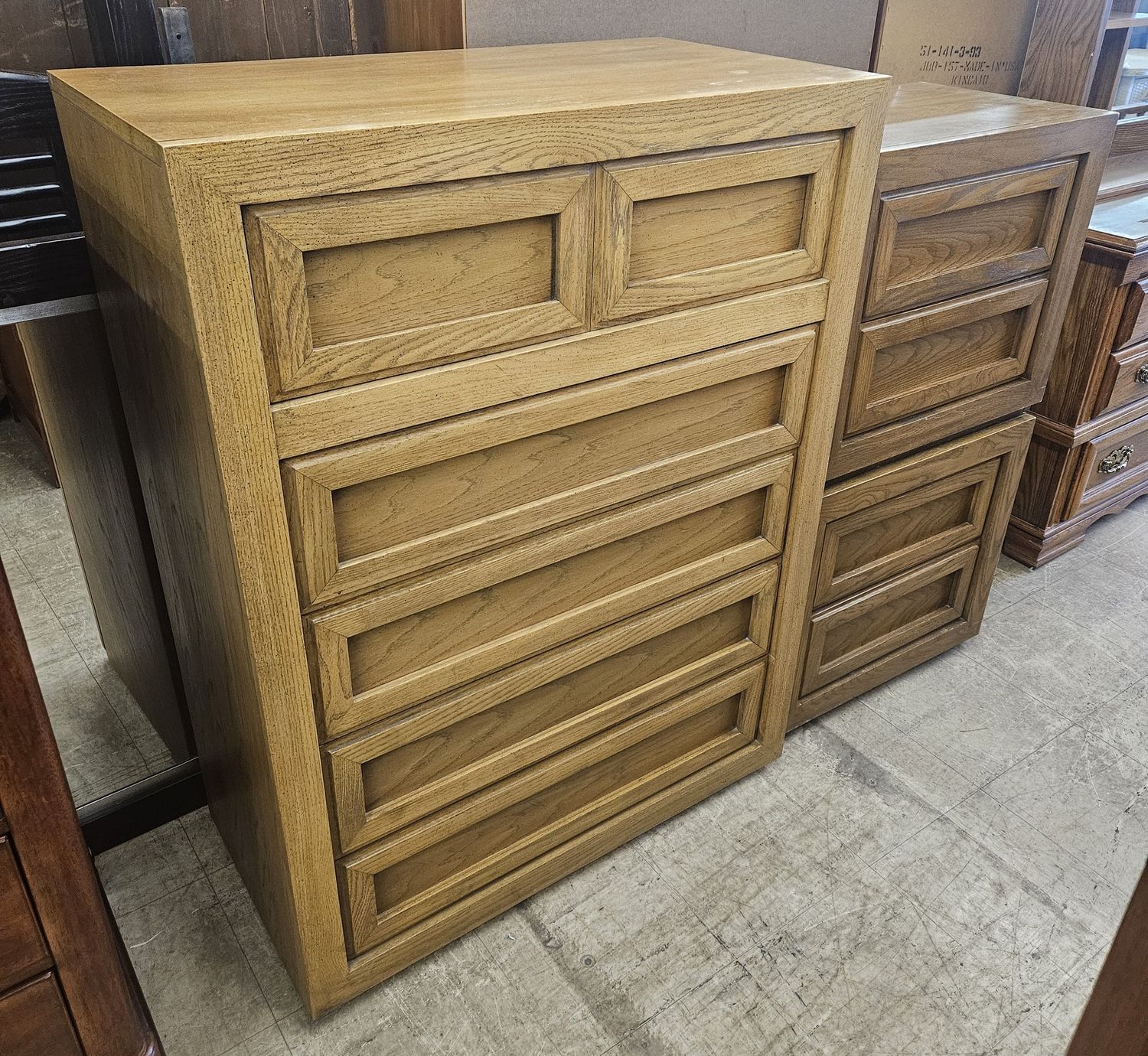 Huntley by Thomasville Oak Bedroom Set