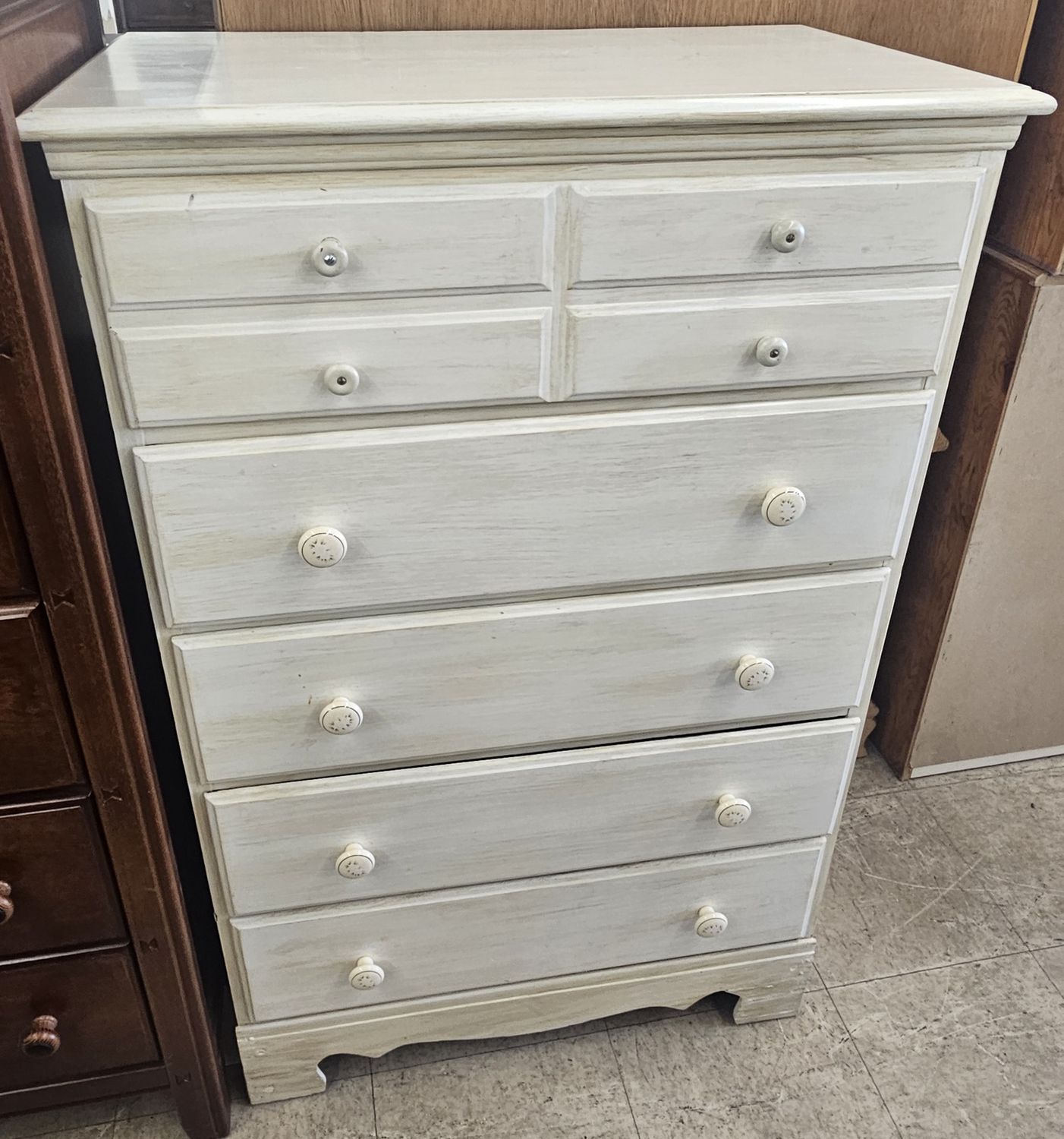 Cottage-Style 6-Drawer Chest