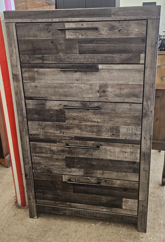 Rustic Modern 5-Drawer Chest