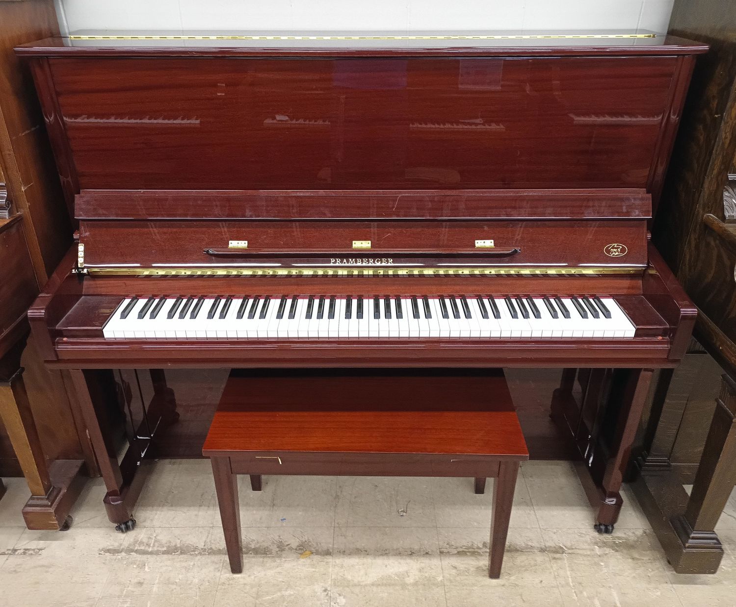 Pramberger PV-131 Studio Upright Piano
