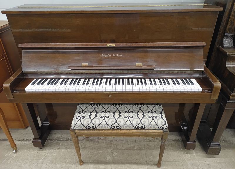 Schafer &amp; Sons WG-5 Studio Upright Piano