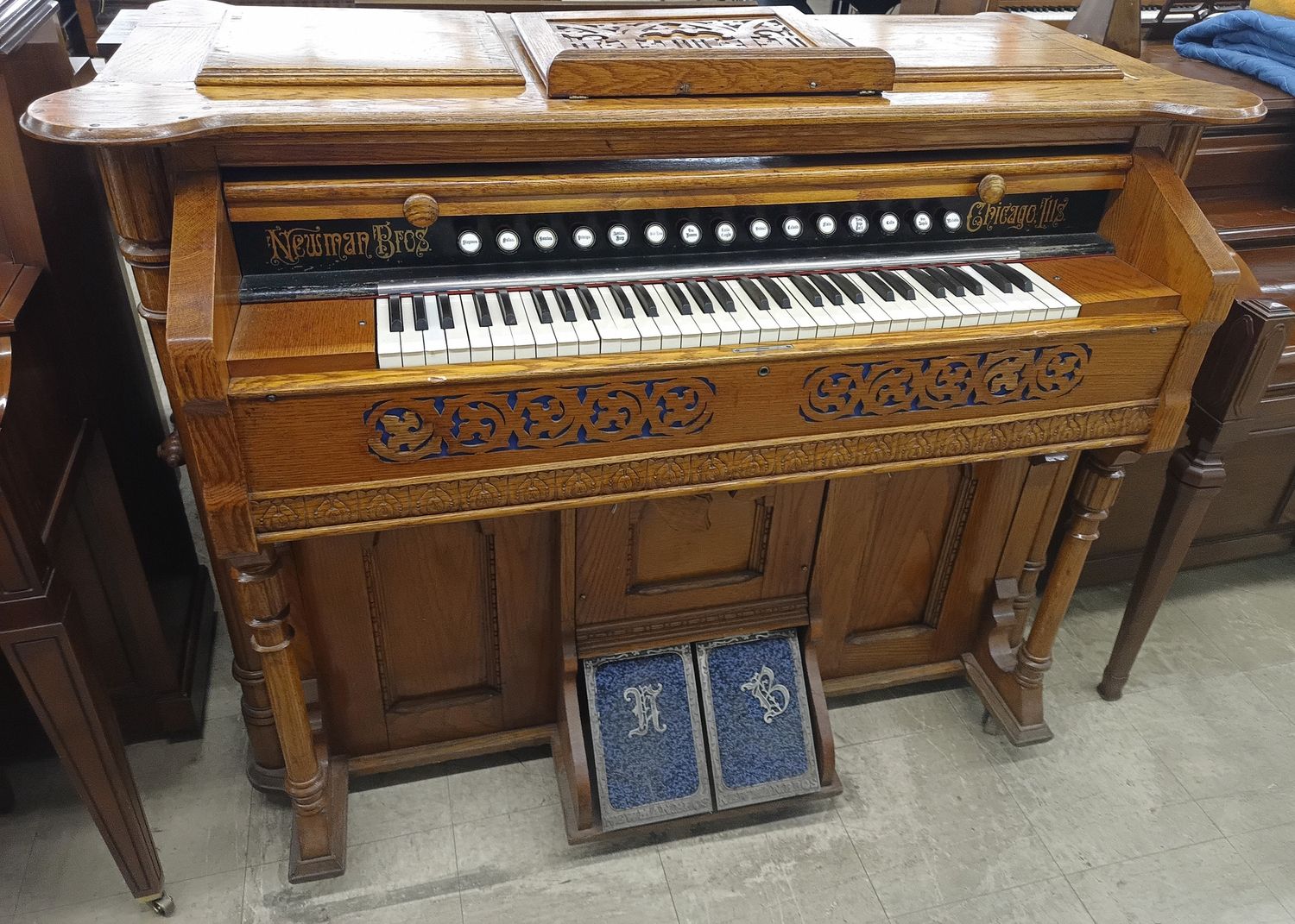 Antique Newman Bros. Reed Organ