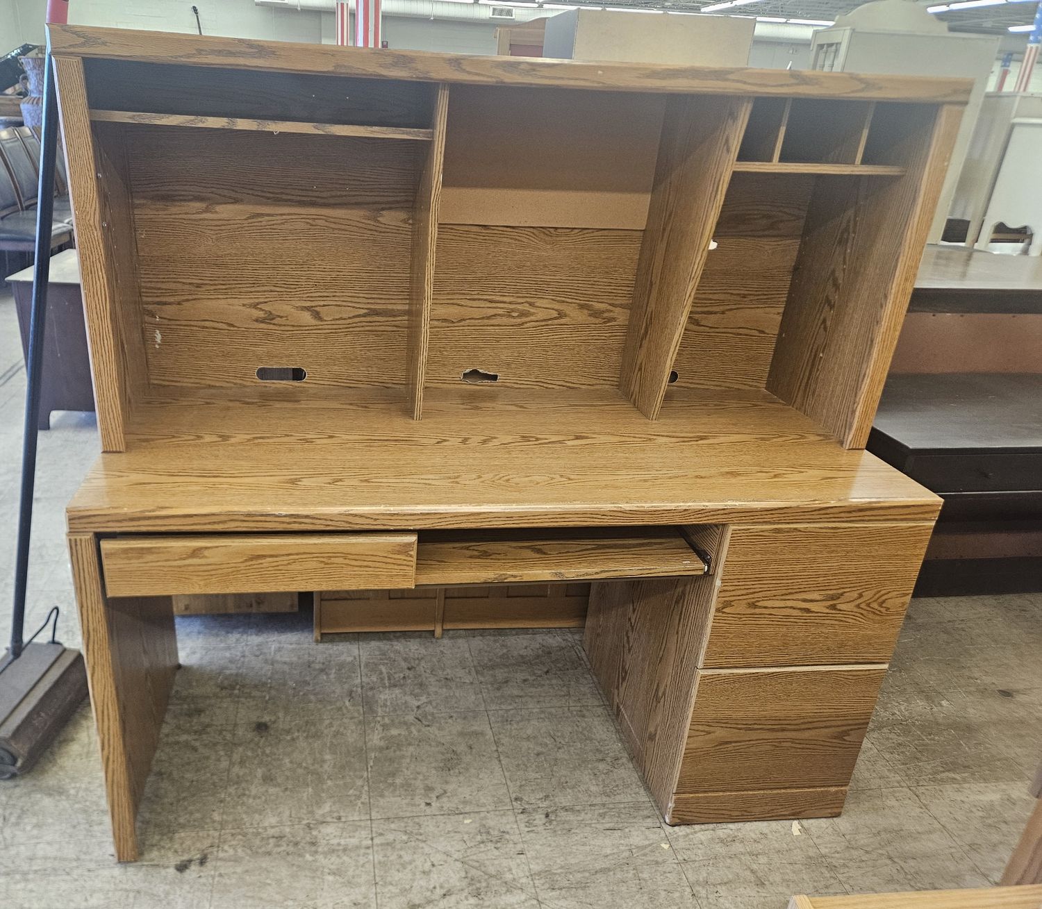 OakCraft Executive Workstation Desk with Hutch - FREE DROP OFF DELIVERY