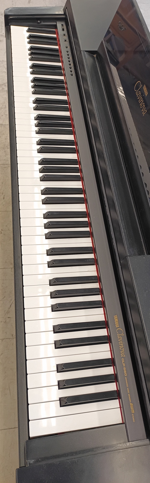 Yamaha Clavinova CLP-560