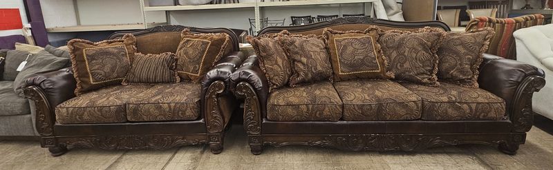 Classic Brown Sofa &amp; Loveseat Set - FREE DELIVERY