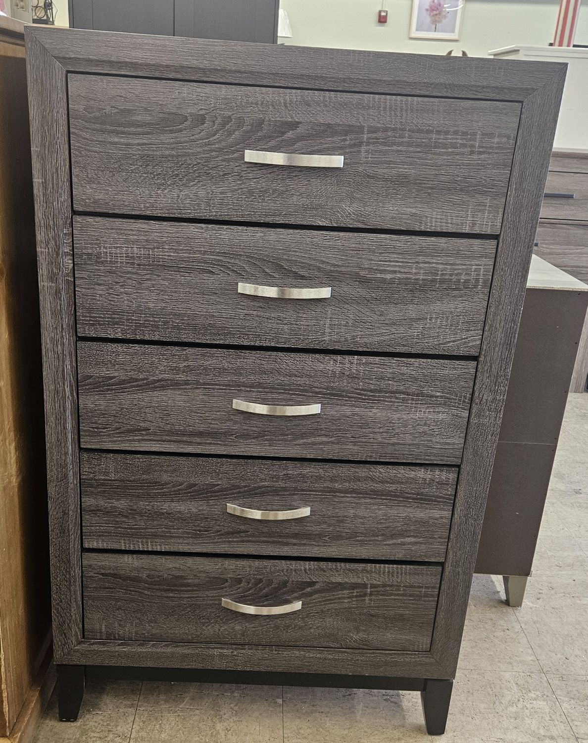 Modern Gray Wood 5-Drawer Chest -  FREE DELIVERY