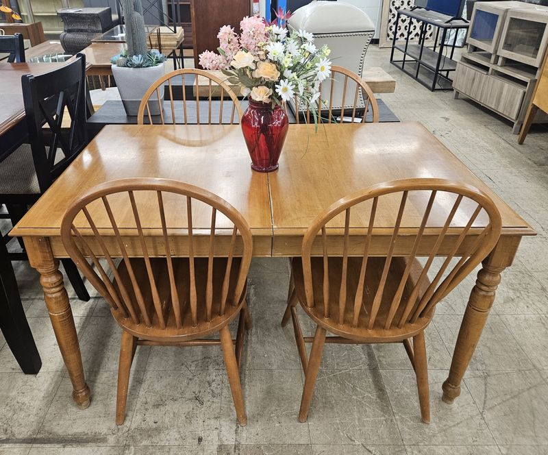 Classic Solid Maple Farmhouse Dining Set - FREE DELIVERY