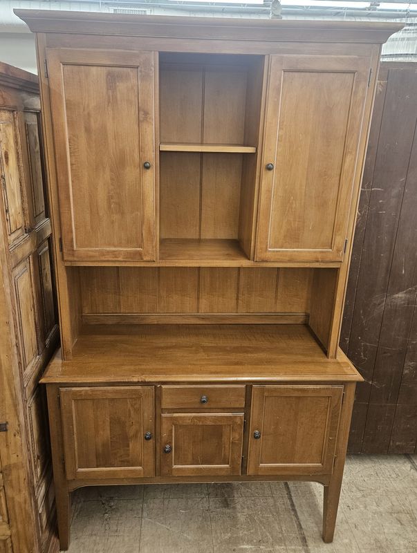 Ethan Allen Solid Maple Country Hutch