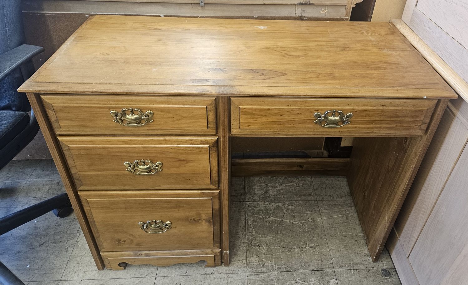 Classic Executive Writing Desk