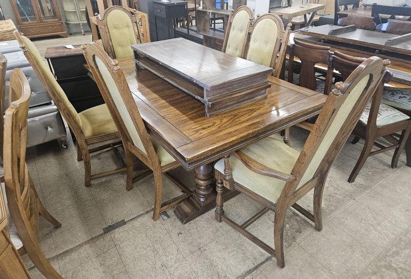 Solid Oak Double Pedestal Dining Table Set – 6 Chairs - FREE DELIVERY