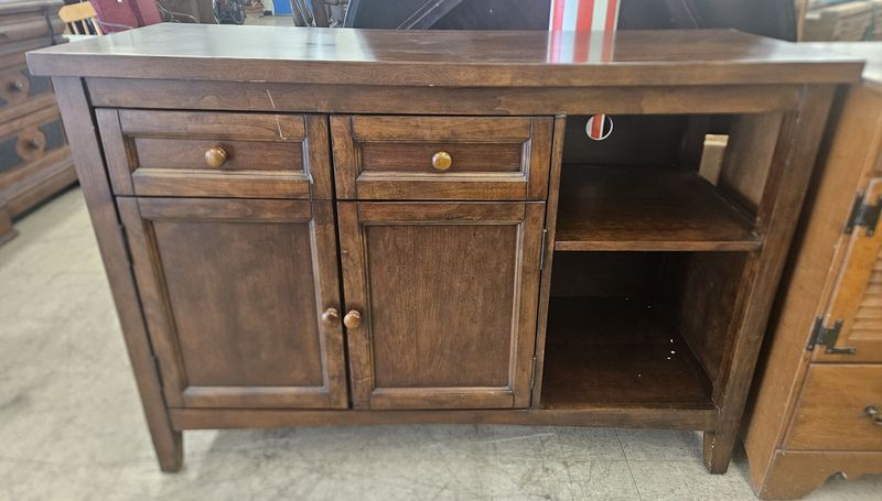 Solid Wood Kitchen Island with Storage &amp; Pull-Out Extension