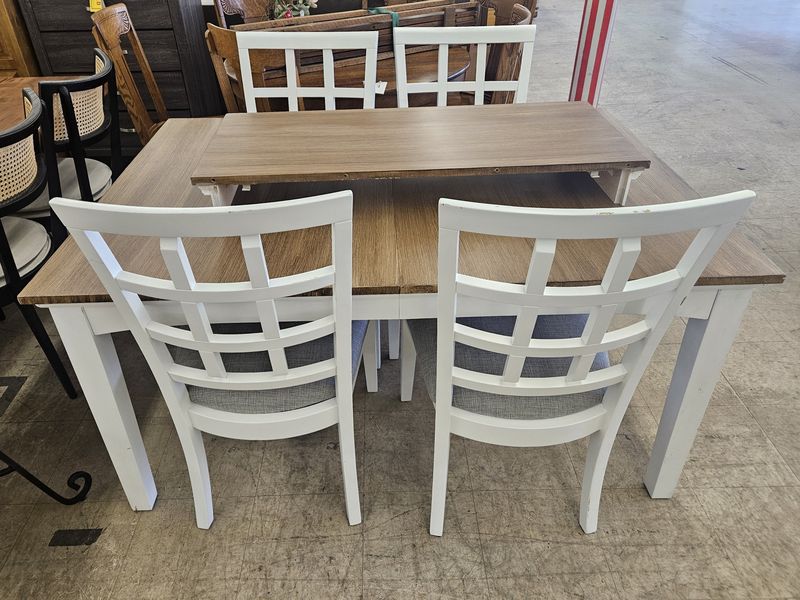 Modern Farmhouse 5-Piece Dining Set with Leaf - FREE DELIVERY