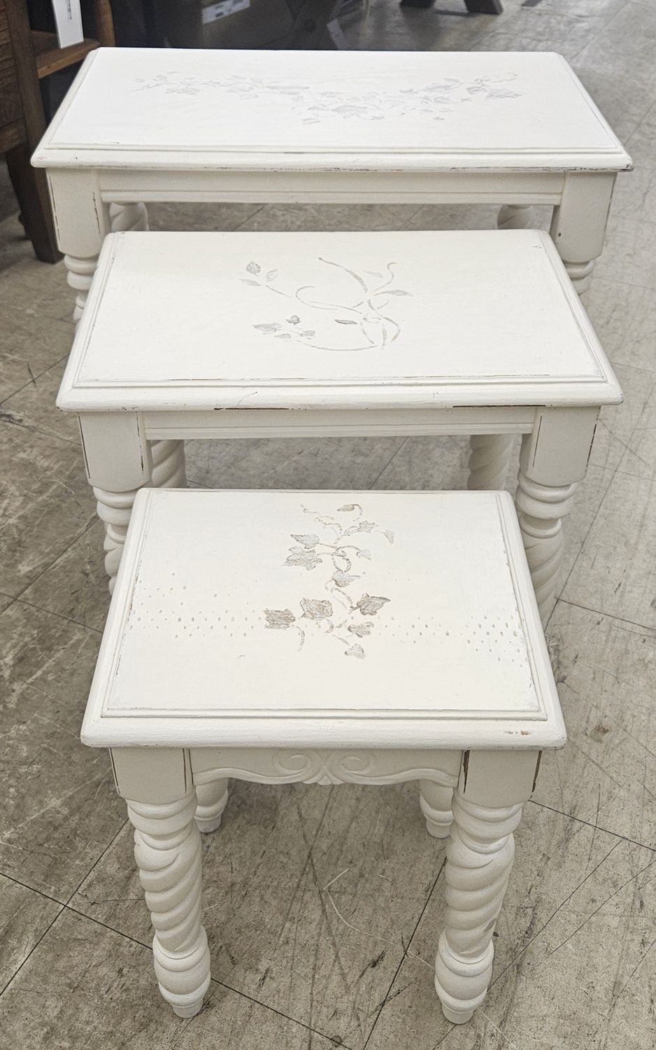 Cottage Charm Nesting Tables – 3 Piece Set