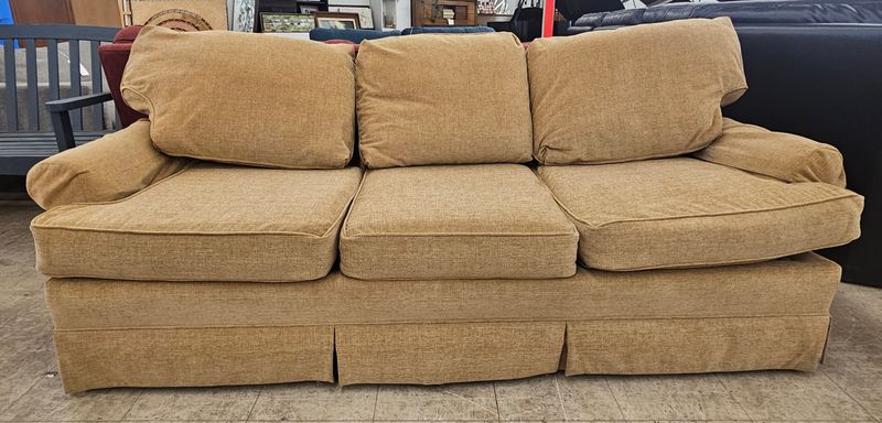 Oversized Slipcover Sofa – Deep Seat Comfort - FREE DELIVERY