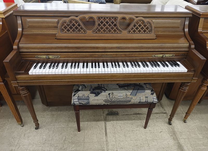 Kimball Console Upright Piano – Traditional Walnut Finish
