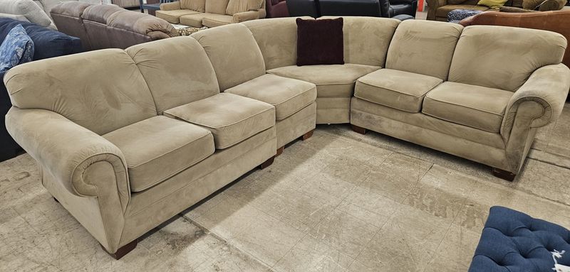 Large Plush L-Shaped Sectional Sofa - FREE DELIVERY