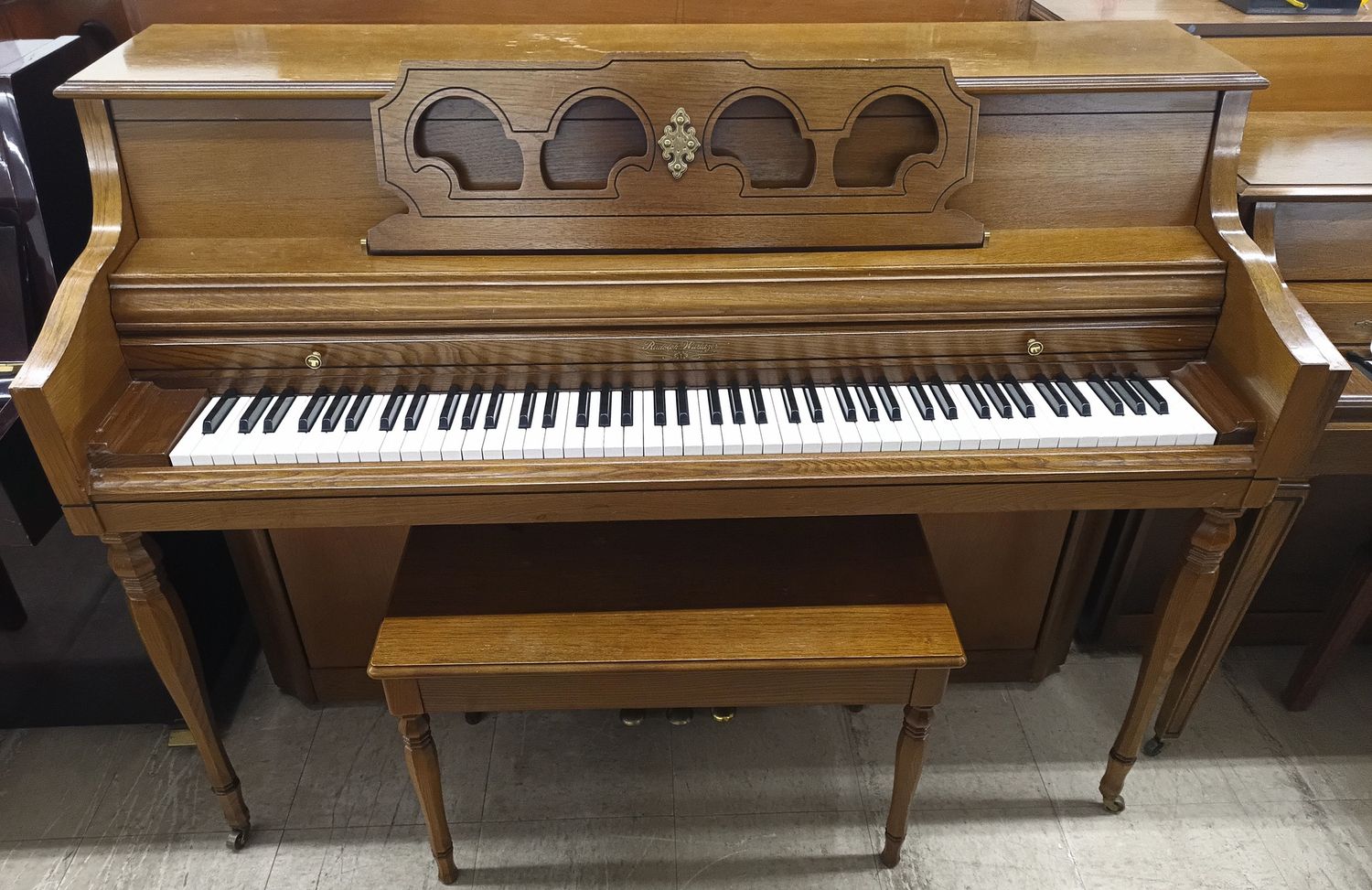 Wurlitzer P250 Console Piano (Walnut Finish)