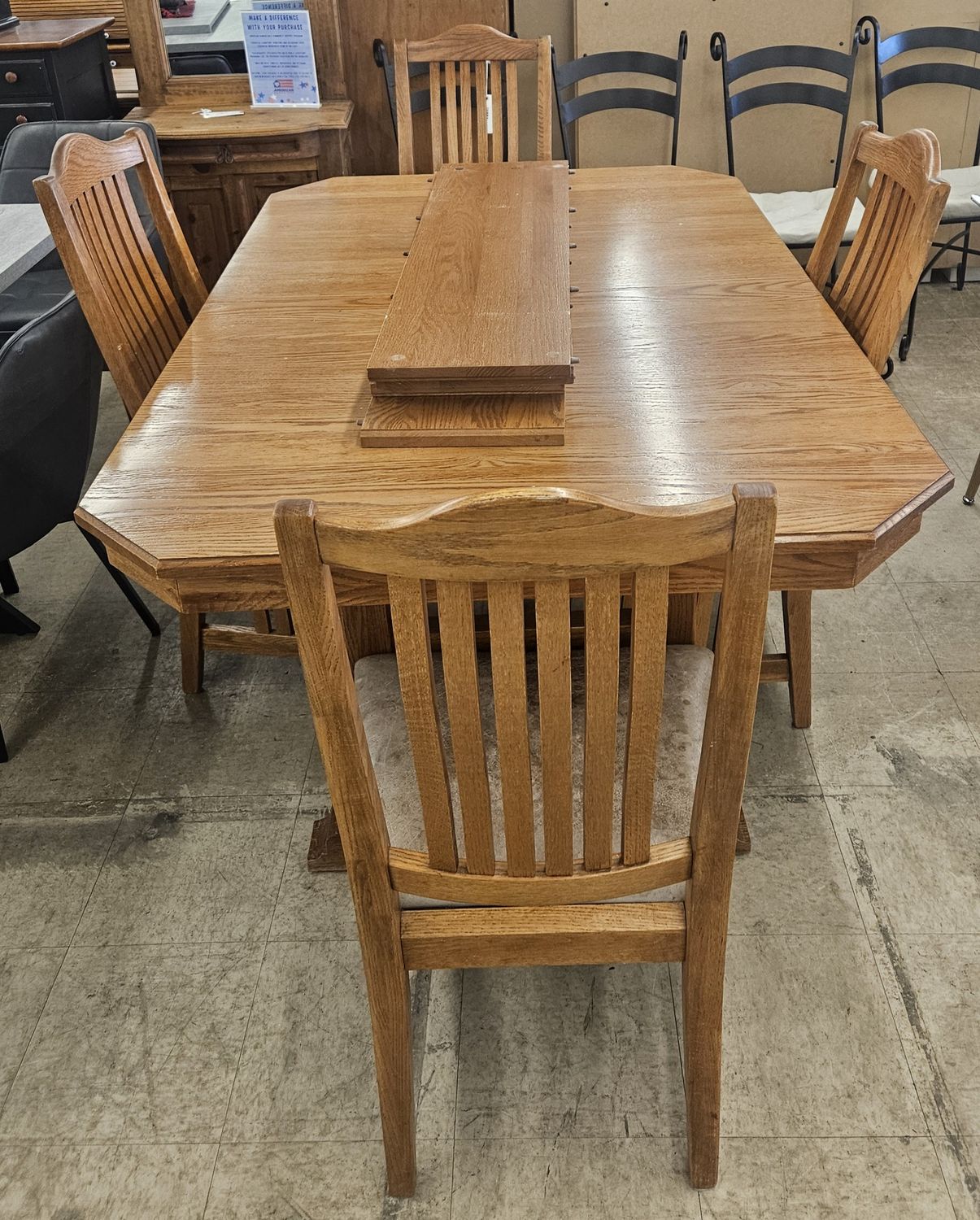 Solid Oak Mission-Style Dining Table Set (4 Chairs + 4 Leaves) - FREE DELIVERY