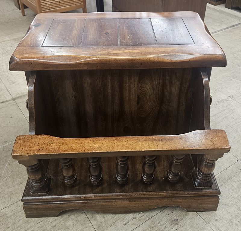 Rustic Solid Wood Magazine Rack End Table with Cabinet