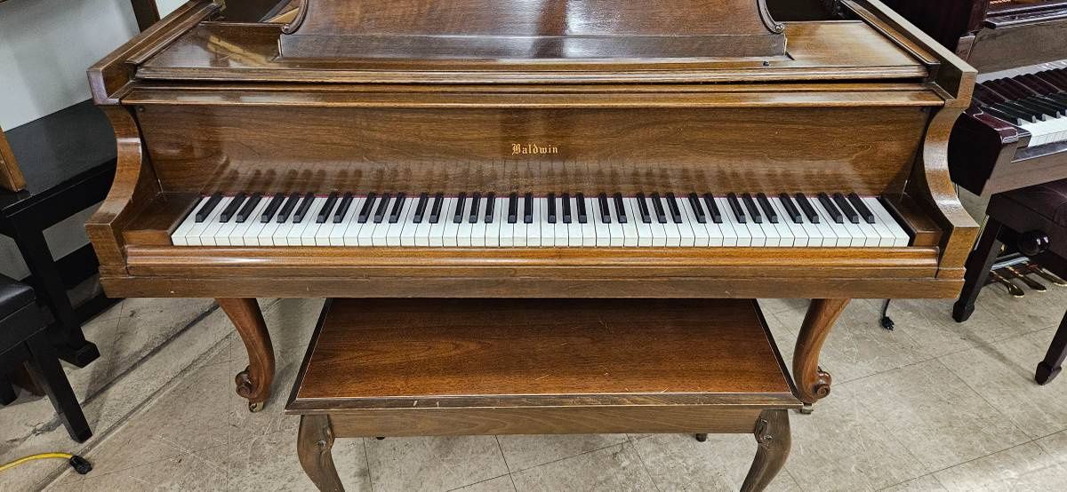 Baldwin Model M Baby GrandPiano** FREE DELIVERY