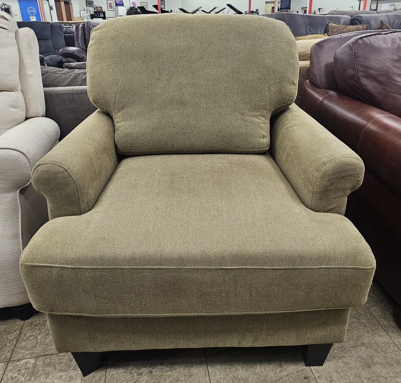 Oversized Lounge Chair – Olive Green Fabric