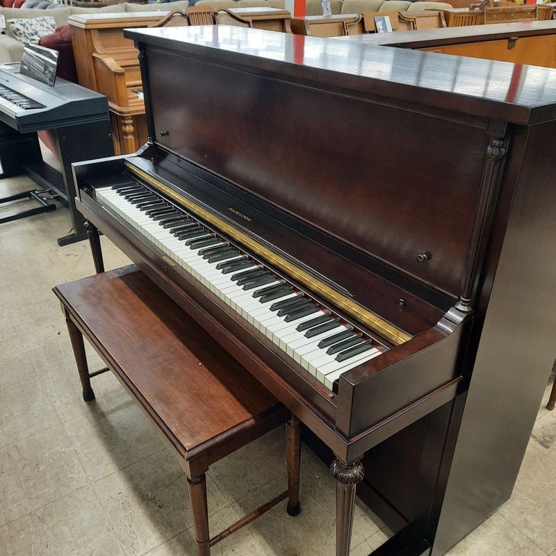 Hamilton Studio Piano