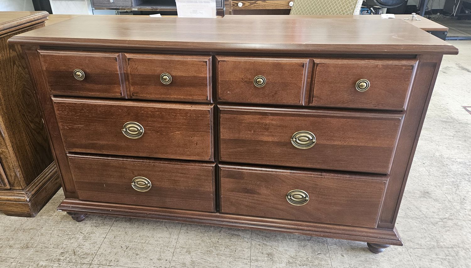 Broyhill Solid Wood Dresser – 6 Drawer - FREE DELIVERY